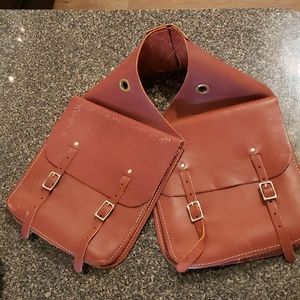 Handmade high-quality leather shoulder satchel
